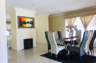 To Let 6 Bedroom Property for Rent in Xanadu North West